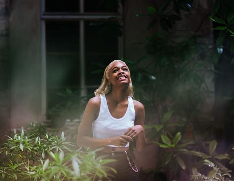 Meet Abra, The Bedroom R&B Singer Who’s Not .